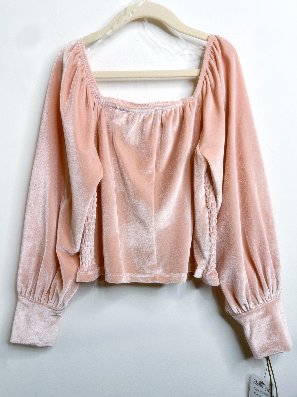 Stella 88 Girls Pink Velour Smocked Top NWT Size M